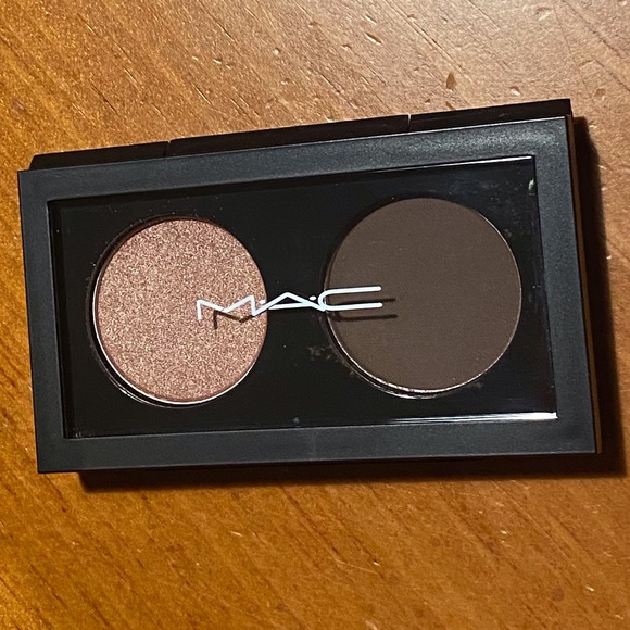 🎉HP🎉 MAC Eye Shadow Palette - Picture 2 of 16